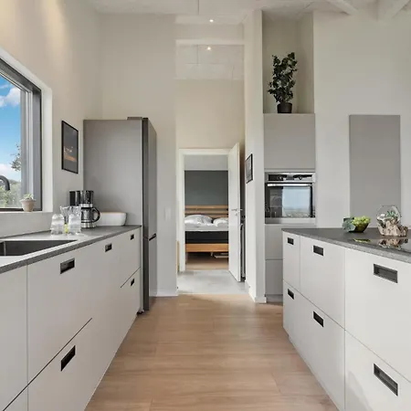 Cozy In With House Sea View